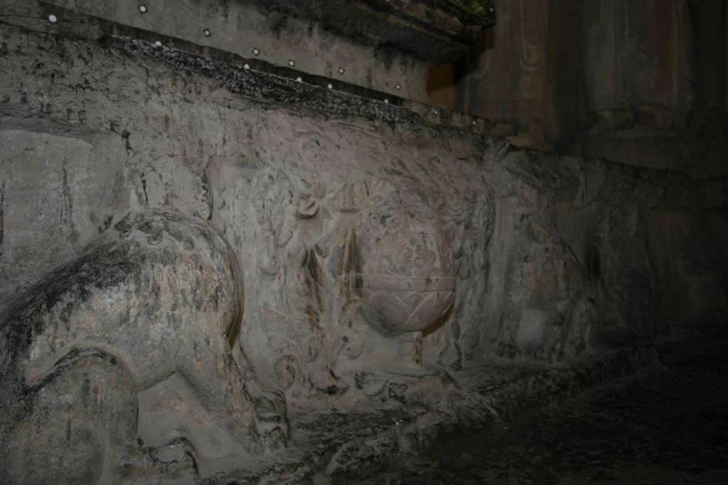 Miniature of Northern Xiangtangshan, South Cave, east wall