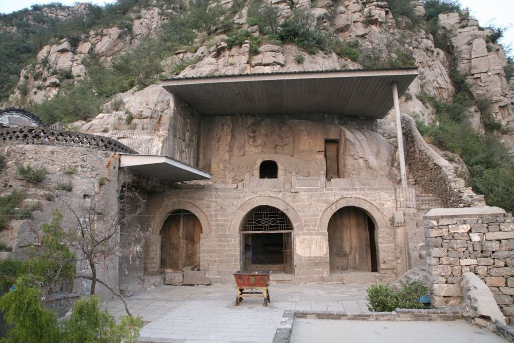 Miniature of Northern Xiangtangshan, South Cave, façade